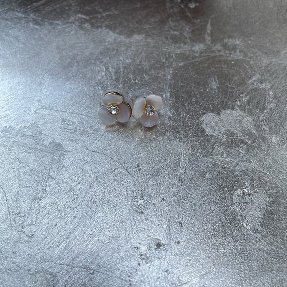 Kate Spade disco pansy stud Earrings - Picture 3 of 3